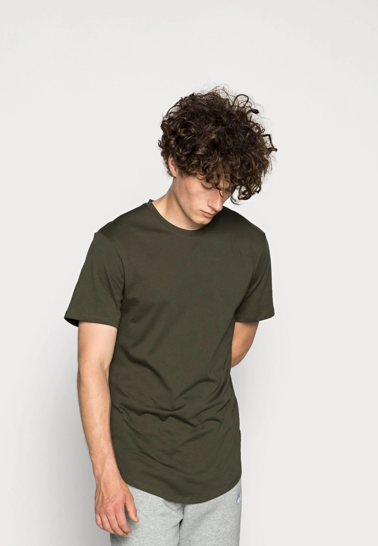 Only & Sons Onsmatt Longy Tee - Camiseta Básica - Forest Night 1 Only & Sons Onsmatt Longy Tee - Camiseta Básica - Forest Night