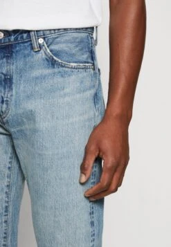 Edwin Vaqueros Tapered - Blue -Blends Moda Tienda 0832f529e80449c6a24cd4bedc9b95c7