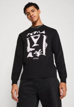 Makia Dry Martini Long Sleeve Unisex - Camiseta De Manga Larga - Black -Blends Moda Tienda 18e6f8887ea84e6091794587c2d8e9e3