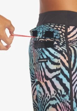 Quiksilver Highlite Scallop - Bañador - Tarmac -Blends Moda Tienda 409d261792df40878e9a8dd62d242193