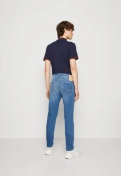 Replay Anbass Pants Hyperflex Original - Vaqueros Slim Fit - Medium Blue 8 Replay Anbass Pants Hyperflex Original - Vaqueros Slim Fit - Medium Blue -Blends Moda Tienda 41a6ccc9b849469ea180f64aefba0991