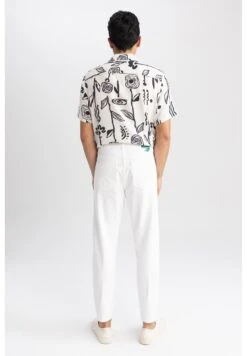 DeFacto Vaqueros Rectos - White -Blends Moda Tienda 4233fec2a57a4b9ca33ae869e6b30227