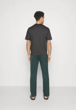 Emporio Armani Camiseta Estampada - Calamita -Blends Moda Tienda 4f759f22c341432ca23efa2a0787e515