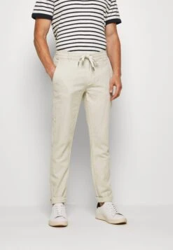 Lindbergh Tapered Fit Pants - Pantalones - Beige