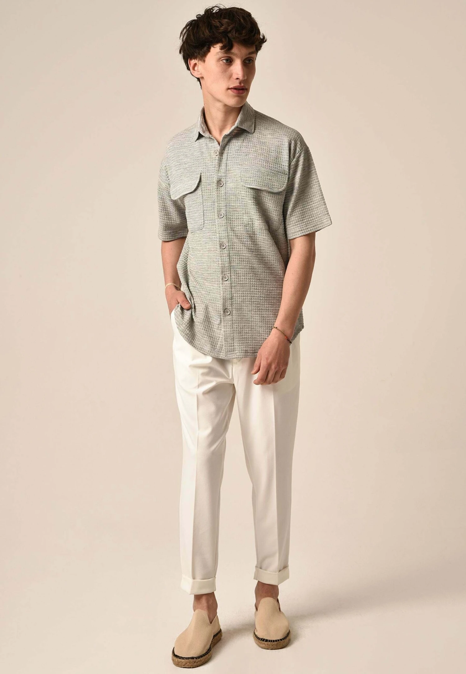 Short Sleeve- Camisa - Grey 2 Short Sleeve- Camisa - Grey - Imagen 2