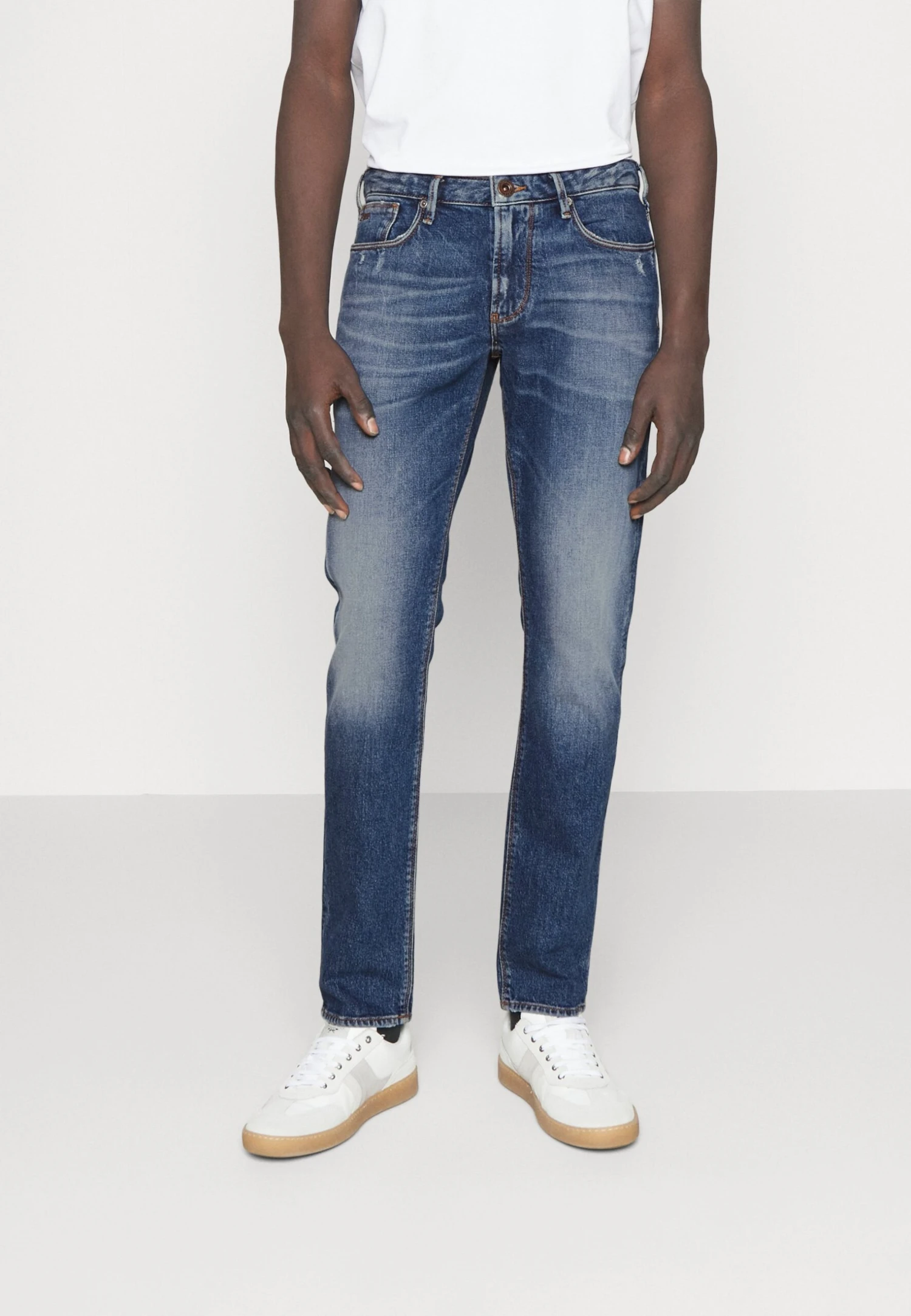 Emporio Armani Vaqueros Slim Fit - Denim Blue 1 Emporio Armani Vaqueros Slim Fit - Denim Blue
