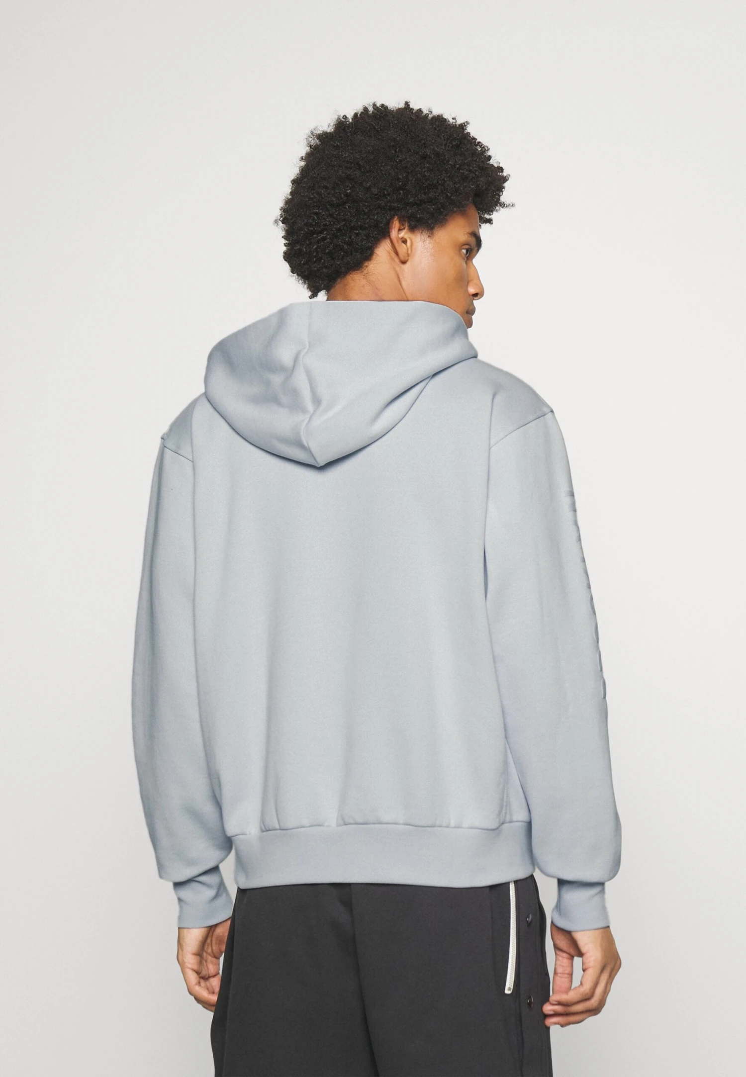 Nike Performance Brooklyn Nets Courtside Statement - Jersey Con Capucha - Pure Platinum 3 Nike Performance Brooklyn Nets Courtside Statement - Jersey Con Capucha - Pure Platinum - Imagen 3