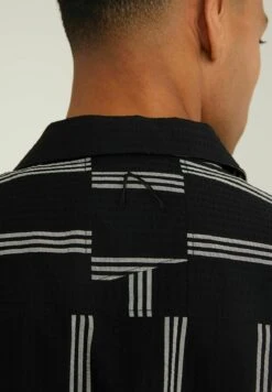 Doby.S Seers - Camisa - Black -Blends Moda Tienda a4ca769bc8de4420af2134b8af5ed45e