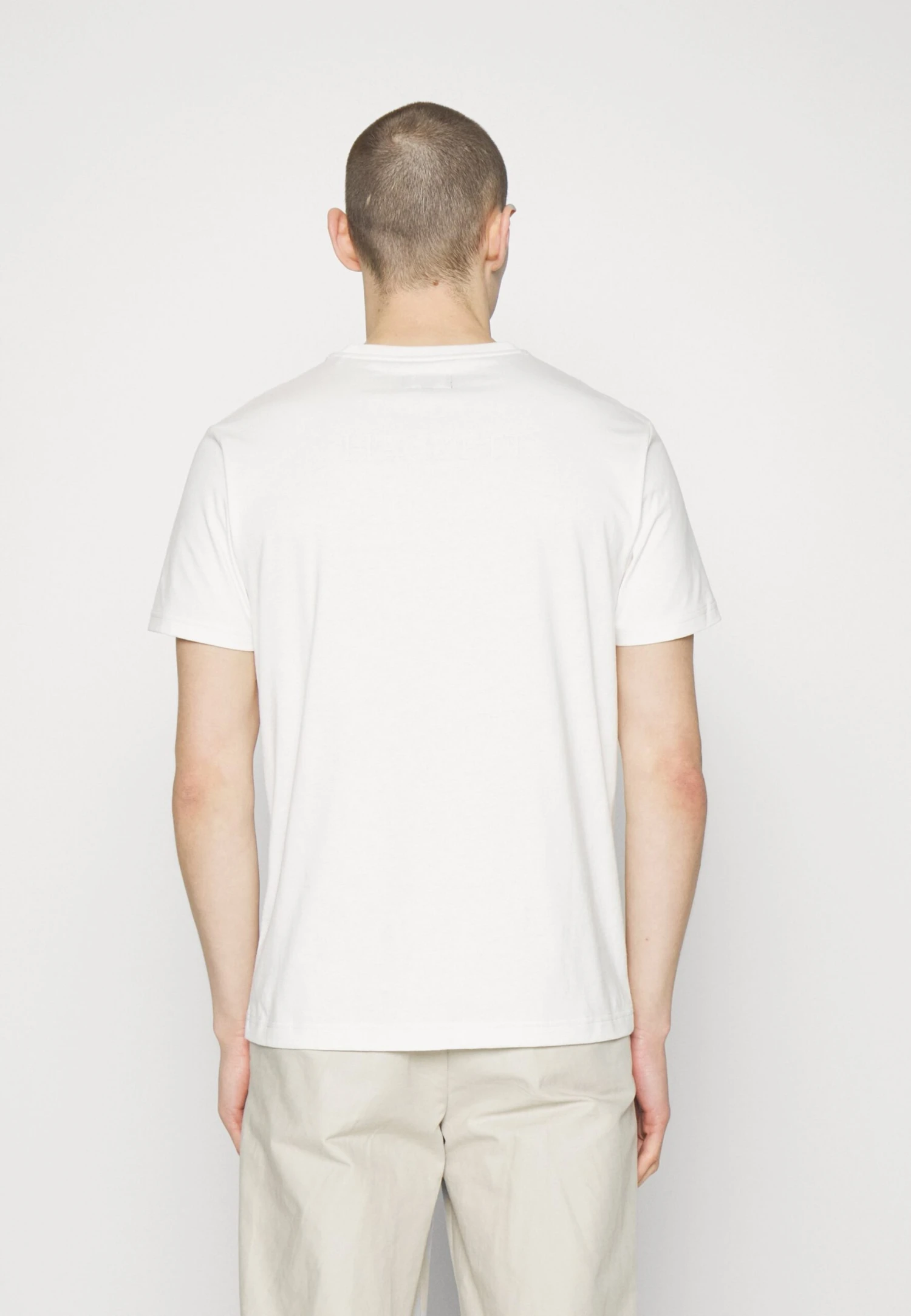 Hackett London Heritage Logo Tee - Camiseta Estampada - White 3 Hackett London Heritage Logo Tee - Camiseta Estampada - White - Imagen 3