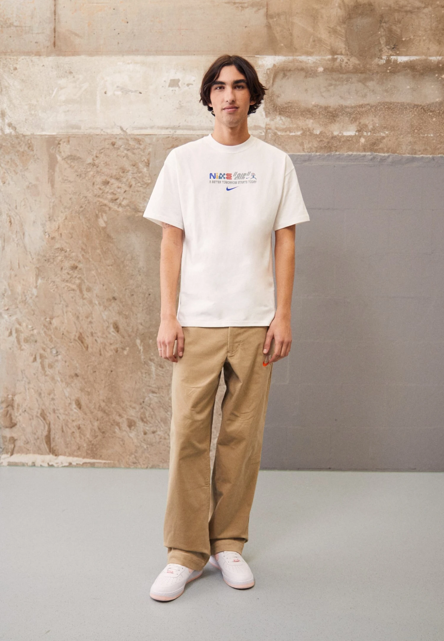 Nike Sportswear Tee- Camiseta Estampada - White 2 Nike Sportswear Tee- Camiseta Estampada - White - Imagen 2