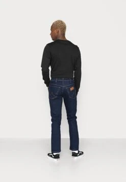 Wrangler Texas- Vaqueros Slim Fit - Day Drifter -Blends Moda Tienda b84d3728ba40428bb4bf887f36fe3f7e