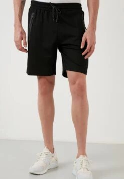 Regular Fit - Shorts - Black
