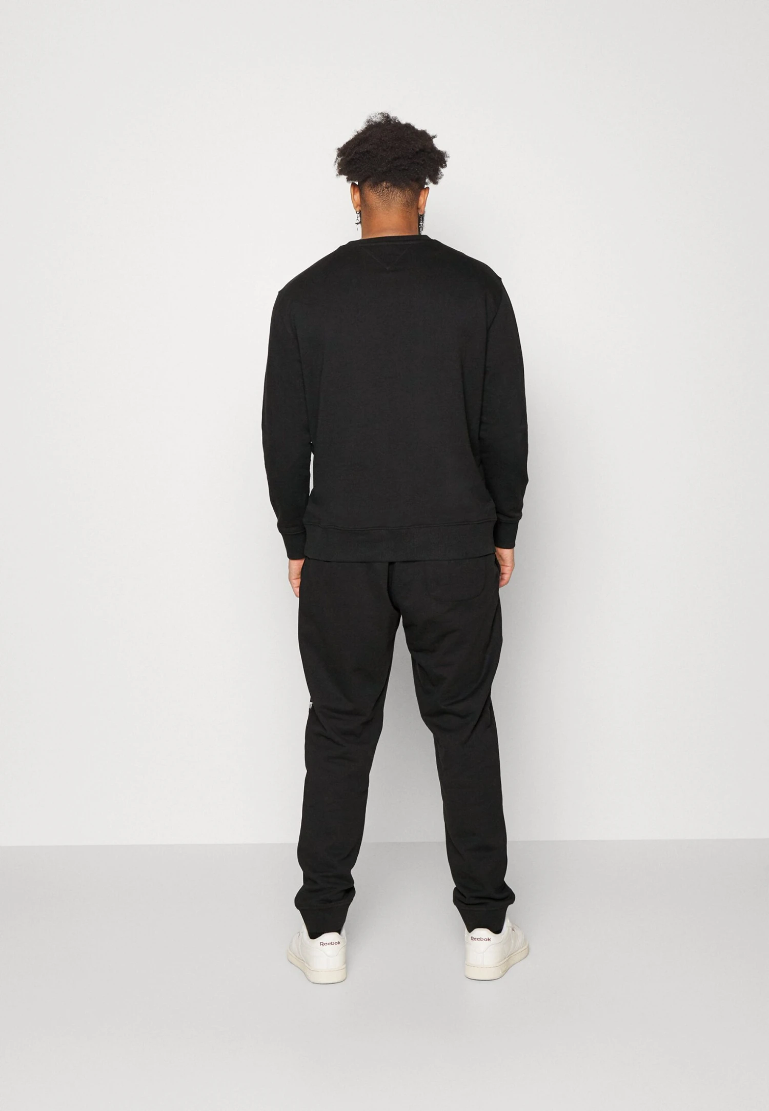 Tjm Entry Crew - Sudadera - Black 3 Tjm Entry Crew - Sudadera - Black - Imagen 3